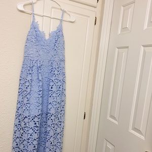 🔥FINAL PRICE🔥 ASTR Lace Midi Dress